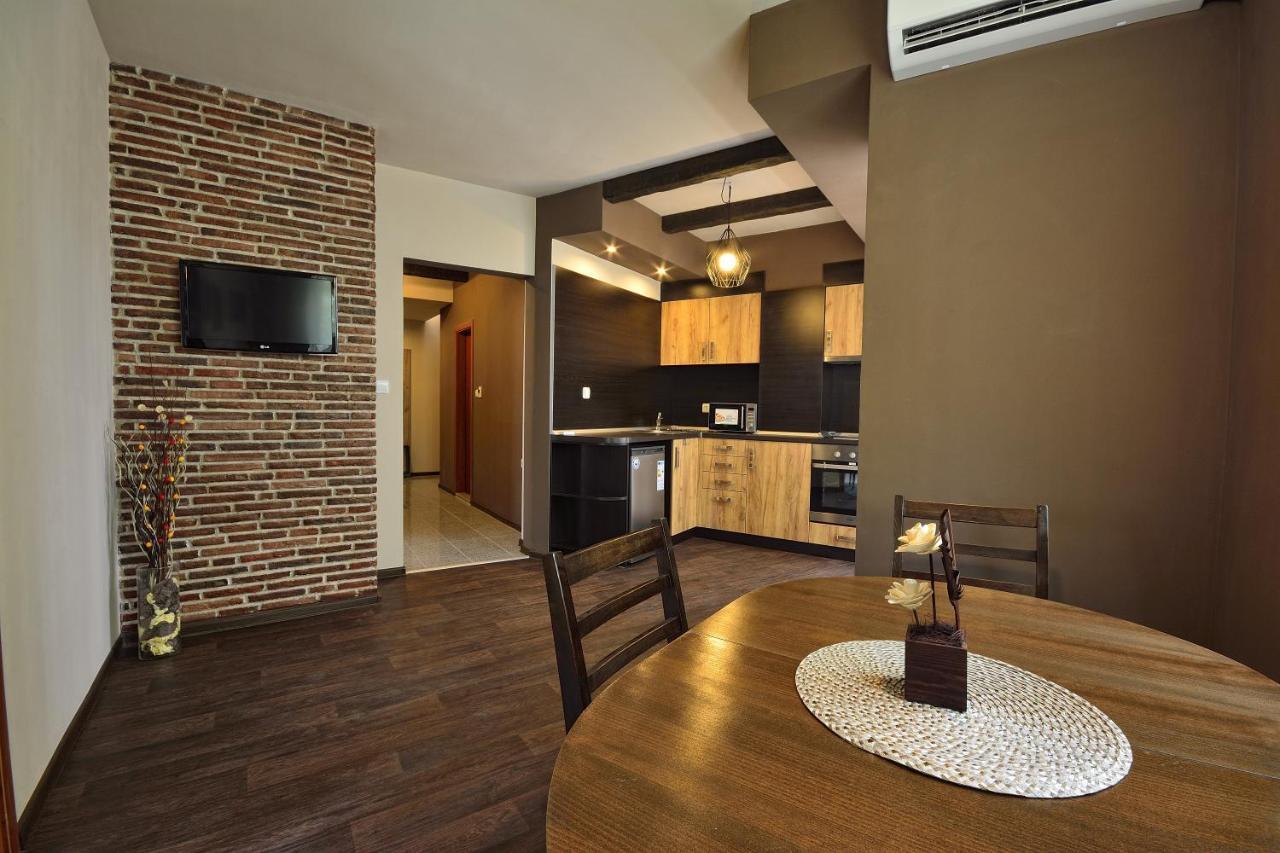City Art Boutique Apartments Ruse Bagian luar foto