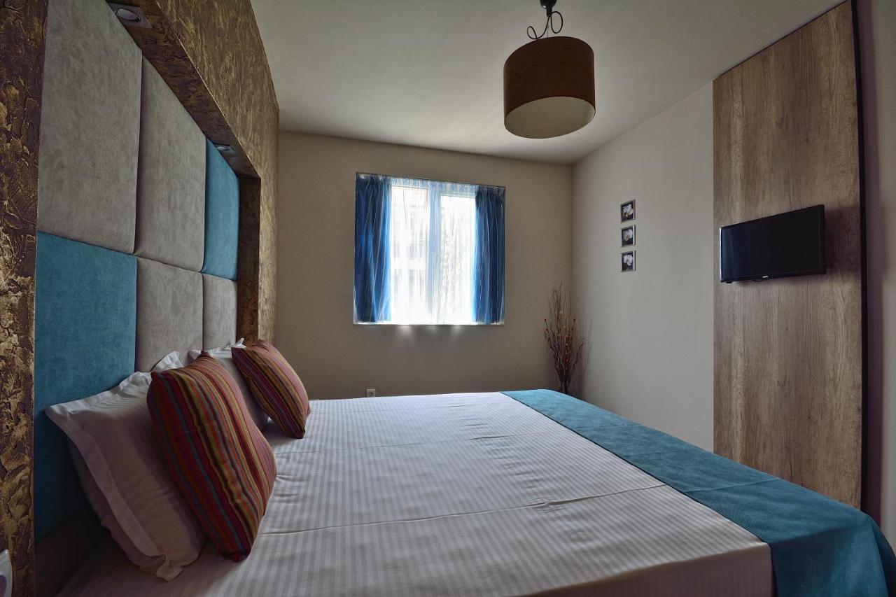 City Art Boutique Apartments Ruse Bagian luar foto